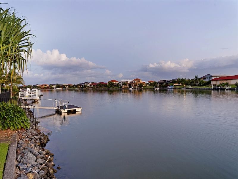 58 The Peninsula, Helensvale QLD 4212