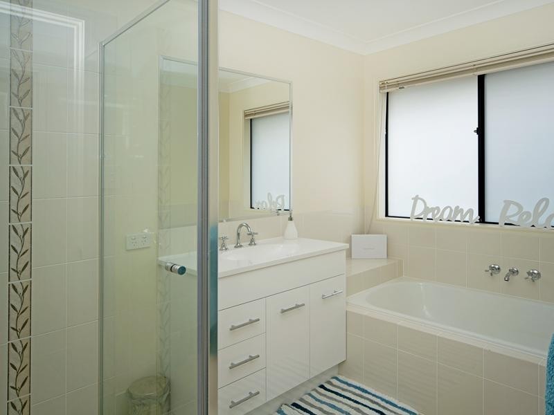 97 McAuley Parade, Pacific Pines QLD 4211