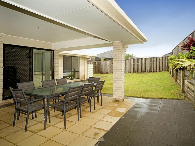 97 McAuley Parade, Pacific Pines QLD 4211