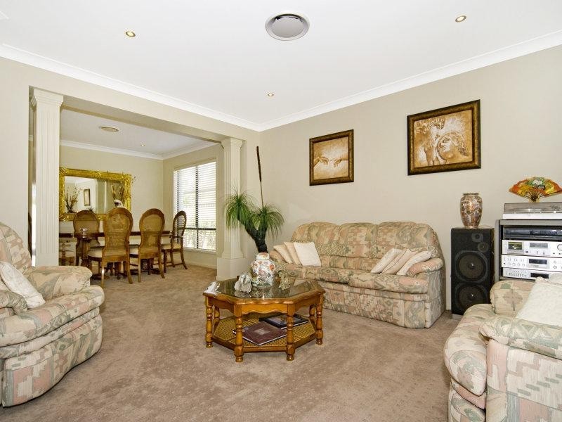 25 River Links Boulevarde East, Helensvale QLD 4212