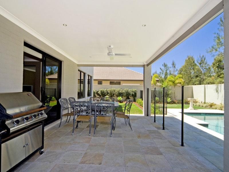 25 River Links Boulevarde East, Helensvale QLD 4212