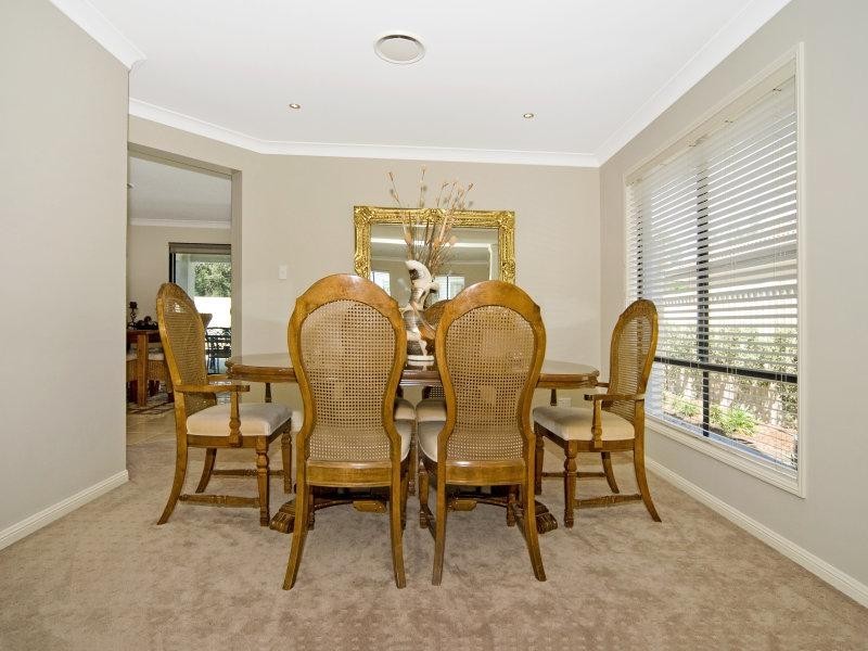 25 River Links Boulevarde East, Helensvale QLD 4212