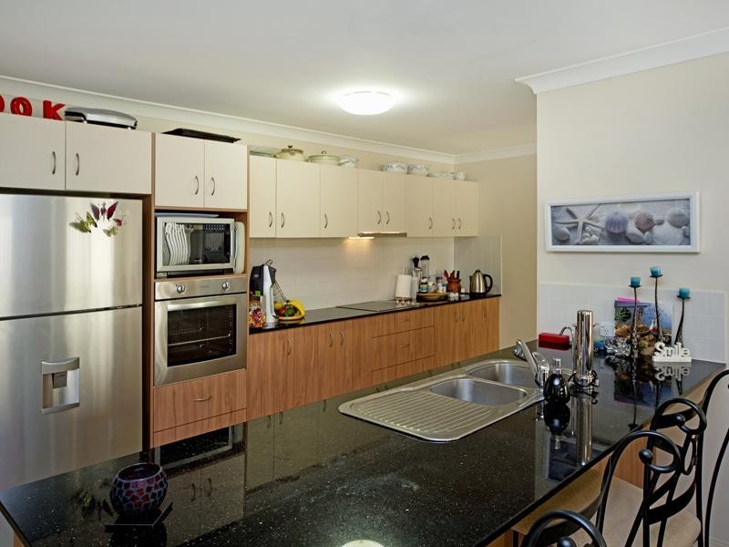 73 Tee Trees Boulevard, Arundel QLD 4214