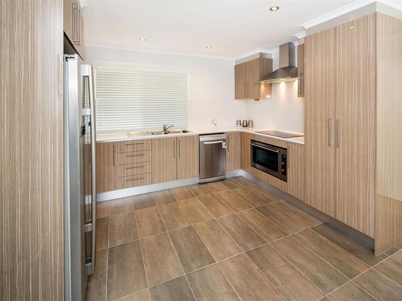 5 Pentland Court, Helensvale QLD 4212