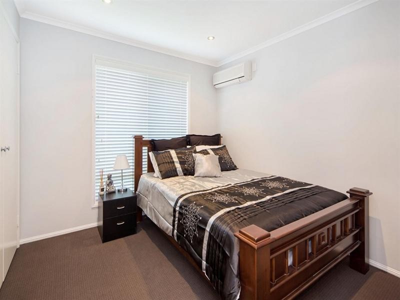 5 Pentland Court, Helensvale QLD 4212