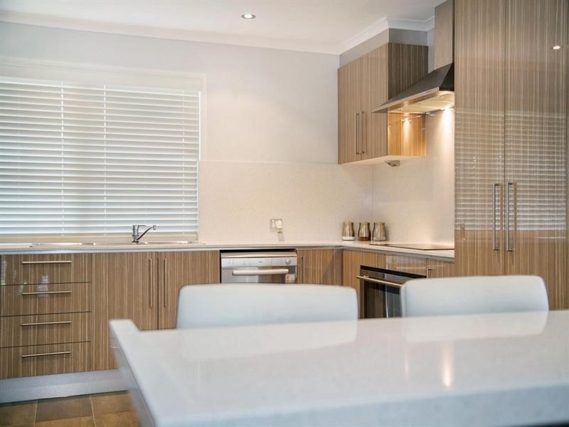 5 Pentland Court, Helensvale QLD 4212