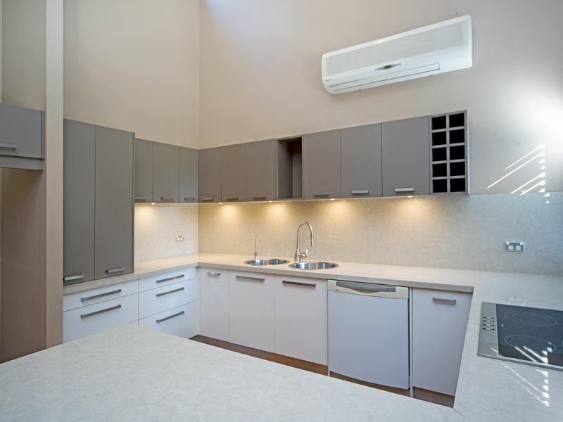 32 Ridgevale Drive, Helensvale QLD 4212