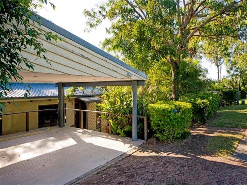 32 Ridgevale Drive, Helensvale QLD 4212