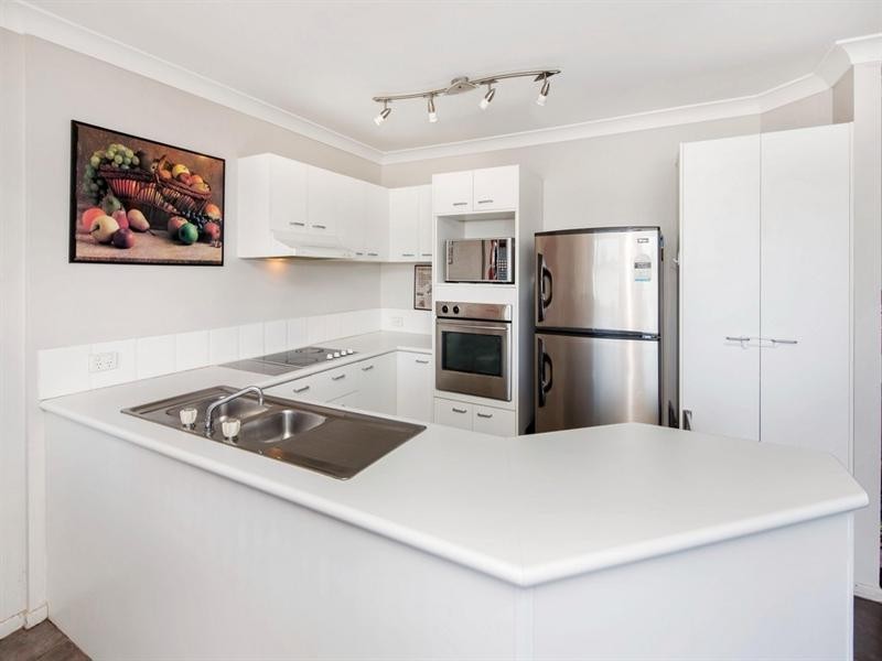 12/3 Arundel Drive, Arundel QLD 4214