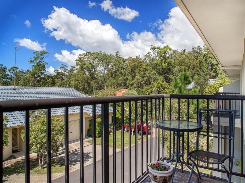 12/3 Arundel Drive, Arundel QLD 4214
