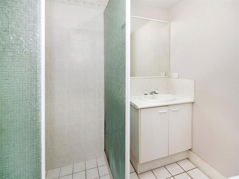 12/3 Arundel Drive, Arundel QLD 4214