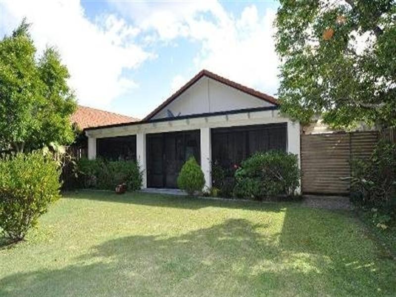 15 Wandilla Drive, Helensvale QLD 4212