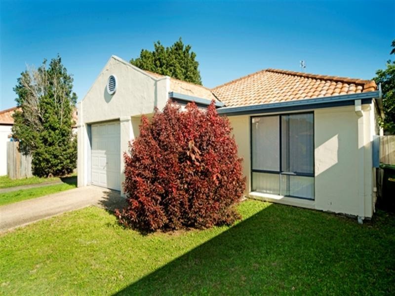 33A Serafina Drive, Helensvale QLD 4212