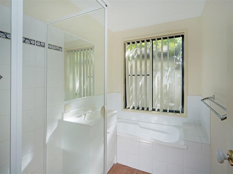 33A Serafina Drive, Helensvale QLD 4212