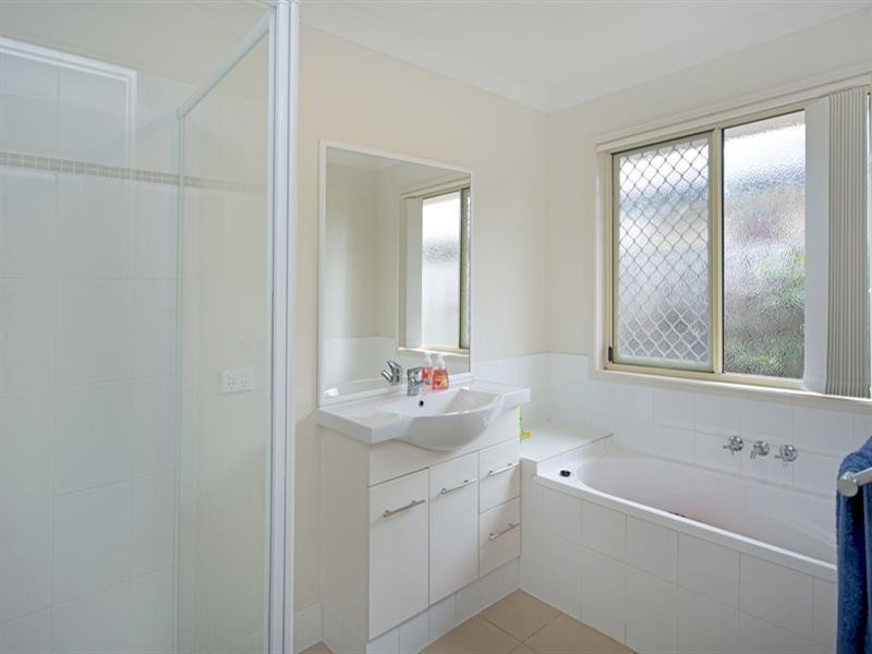 16 Kingsford Drive, Upper Coomera QLD 4209