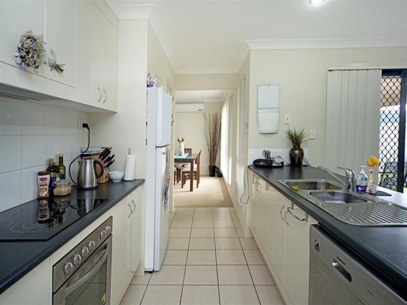 24 Gerard Street, Pacific Pines QLD 4211