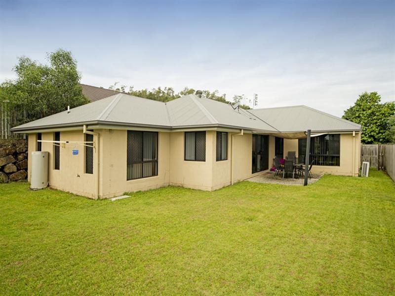 24 Gerard Street, Pacific Pines QLD 4211