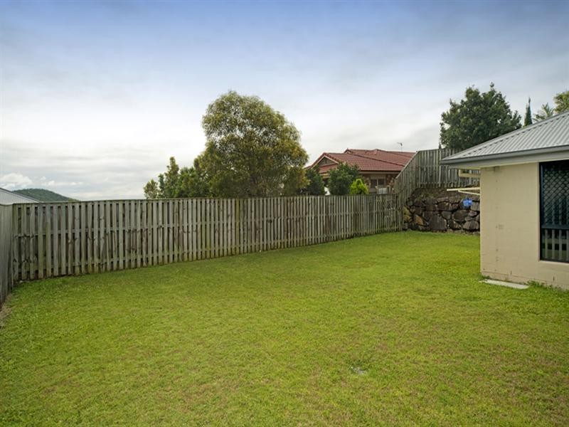24 Gerard Street, Pacific Pines QLD 4211