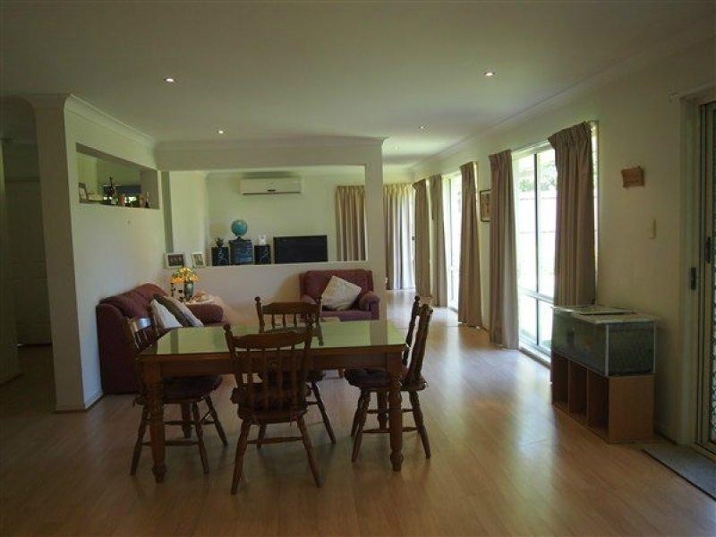 1 Ontario Court, Oxenford QLD 4210