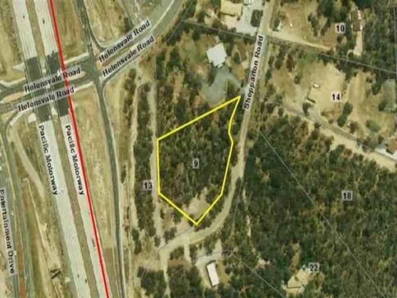 9 Shepparton Road, Helensvale QLD 4212