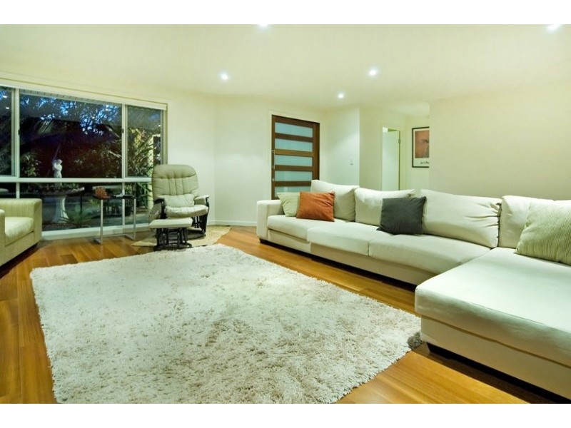 13 Warrego Way, Helensvale QLD 4212
