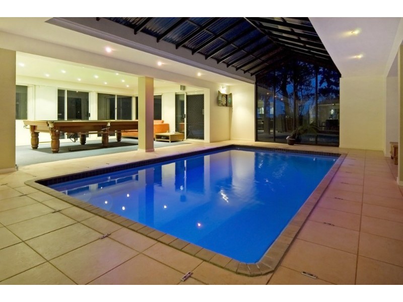 13 Warrego Way, Helensvale QLD 4212