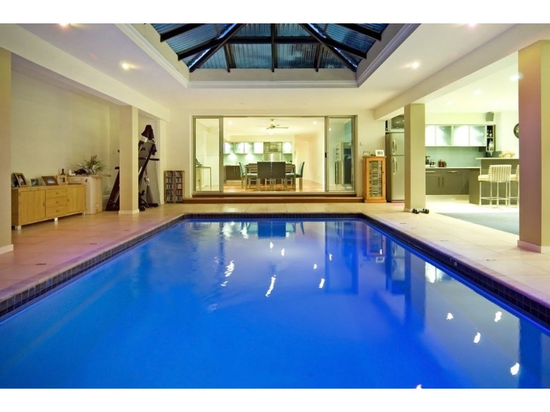 13 Warrego Way, Helensvale QLD 4212