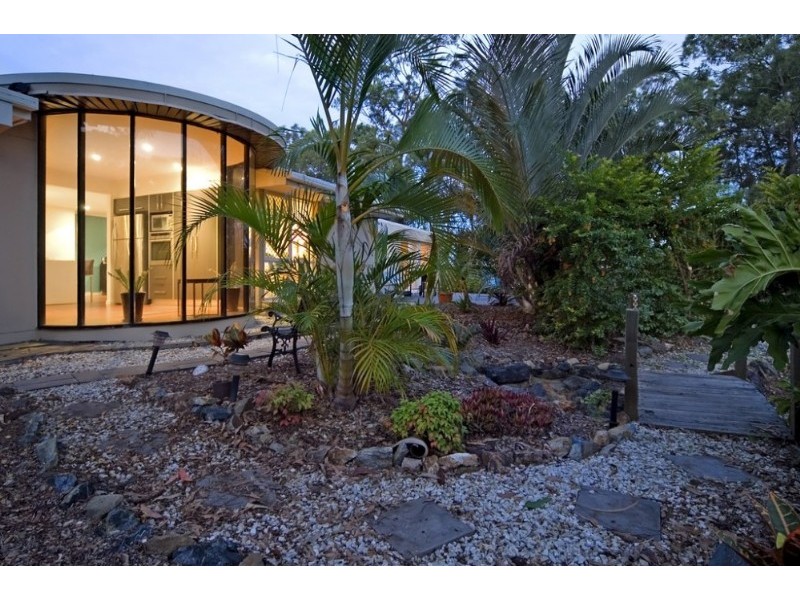 13 Warrego Way, Helensvale QLD 4212