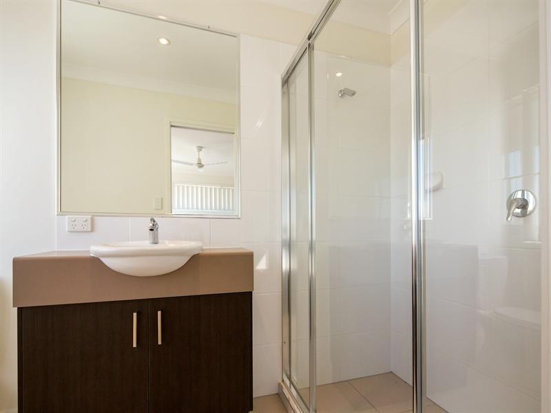 2/7 Bedford Road, Pimpama QLD 4209