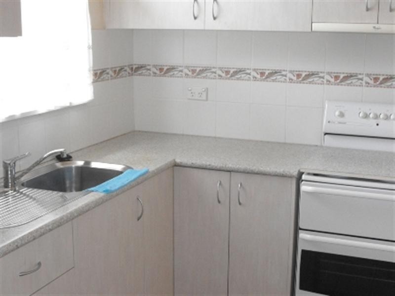 57 Essex Street, Berkeley NSW 2506