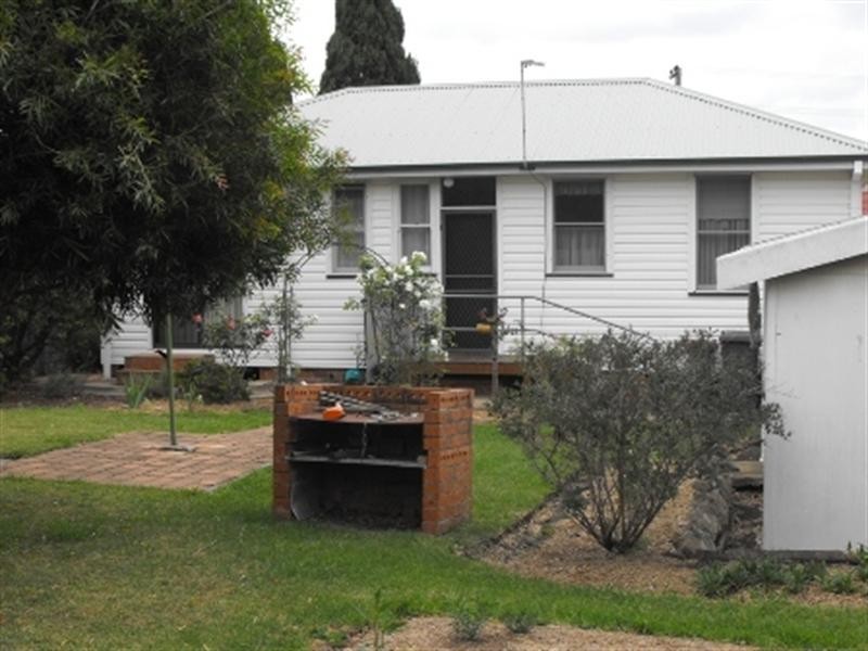 57 Essex Street, Berkeley NSW 2506