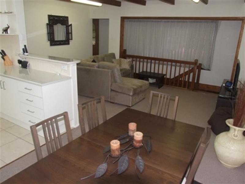 35 Hassan Street, Lake Heights NSW 2502