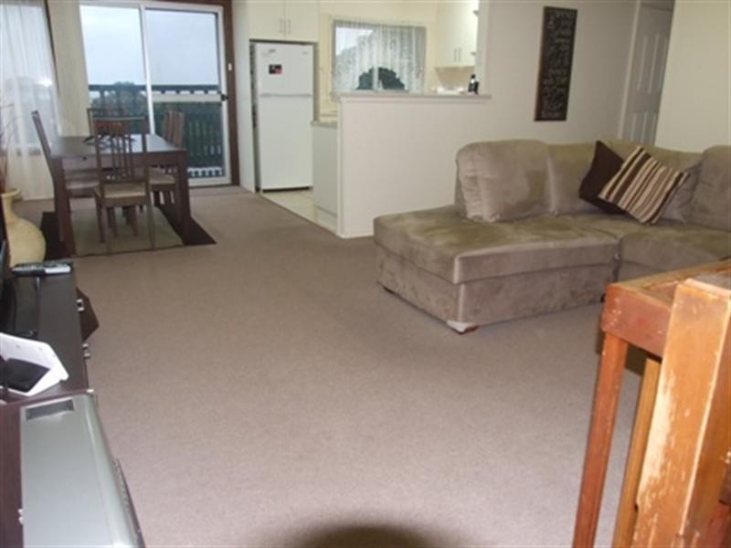 35 Hassan Street, Lake Heights NSW 2502