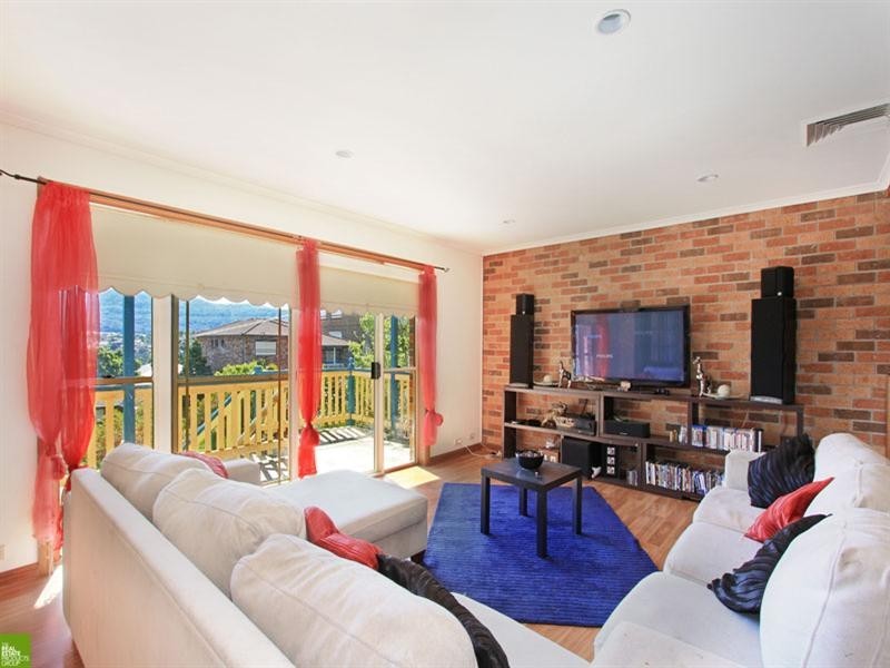 67 Springfield Avenue, Figtree NSW 2525