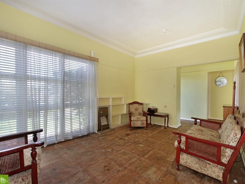 2 Karbo Street, Figtree NSW 2525