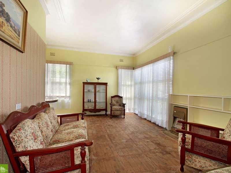 2 Karbo Street, Figtree NSW 2525