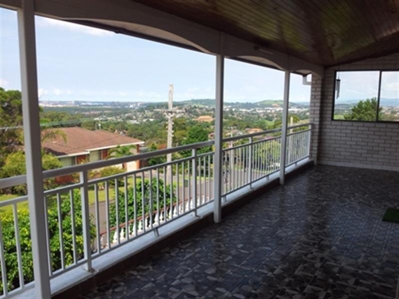 2 Jalna Avenue, Figtree NSW 2525