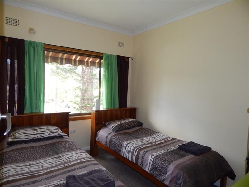 7 Exmouth Road, Kanahooka NSW 2530