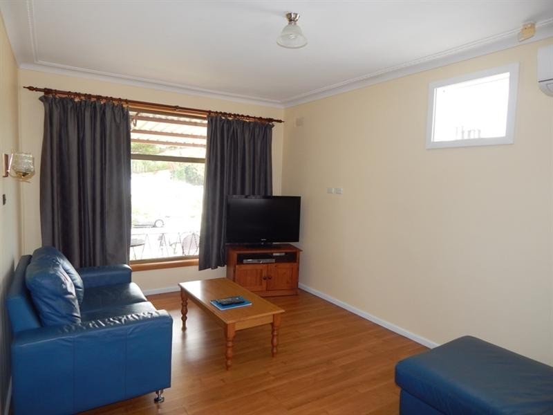 7 Exmouth Road, Kanahooka NSW 2530