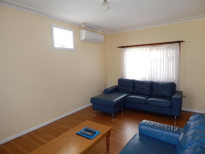 7 Exmouth Road, Kanahooka NSW 2530