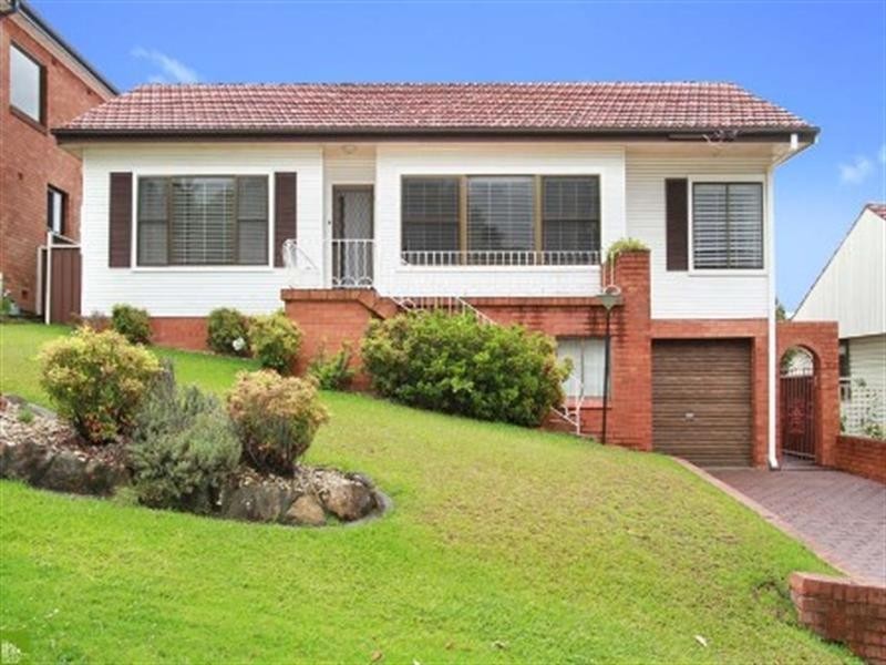 21 Bimbadeen Avenue, West Wollongong NSW 2500