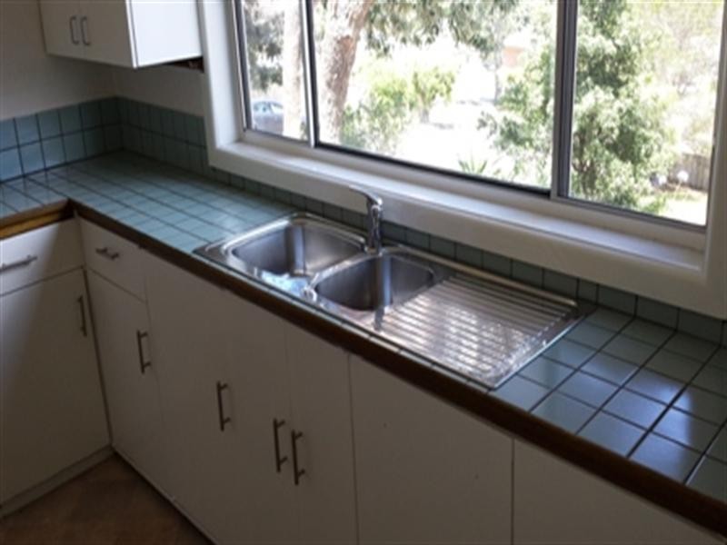 118 Ocean Street, Mount Saint Thomas NSW 2500