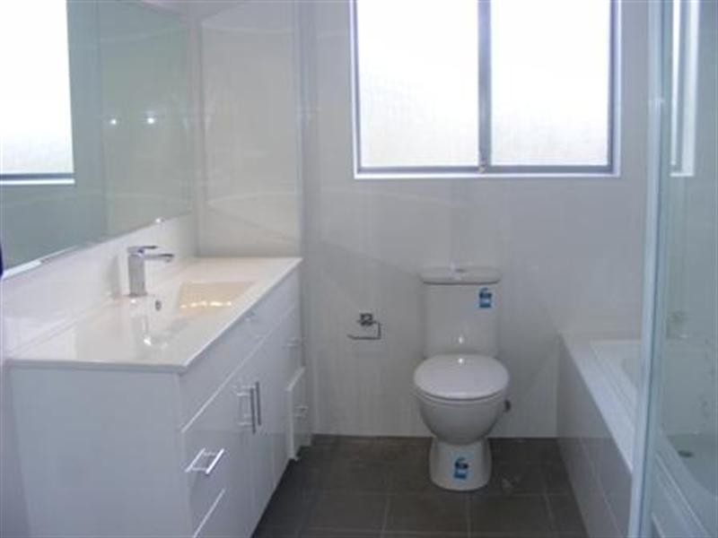 2/18 Edward Street, Wollongong NSW 2500