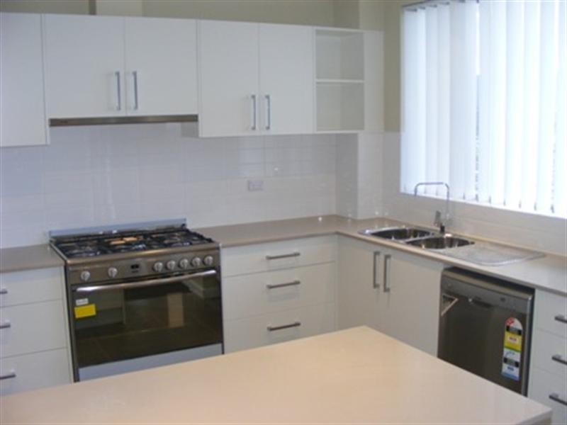 2/18 Edward Street, Wollongong NSW 2500