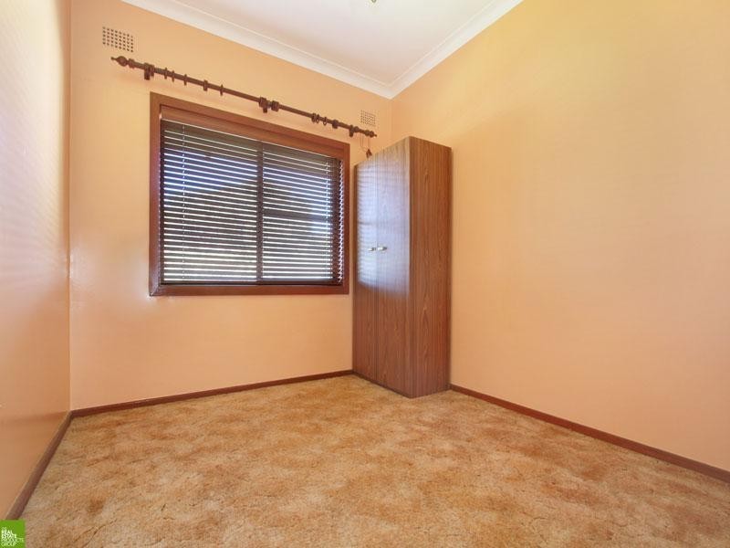 2 Tobruk Avenue, Port Kembla NSW 2505