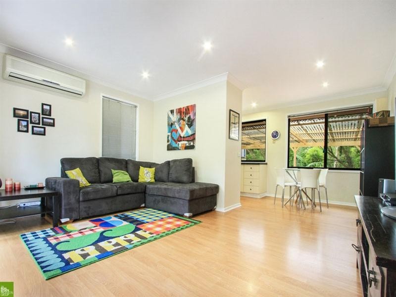 6 Telopea Place, Cordeaux Heights NSW 2526