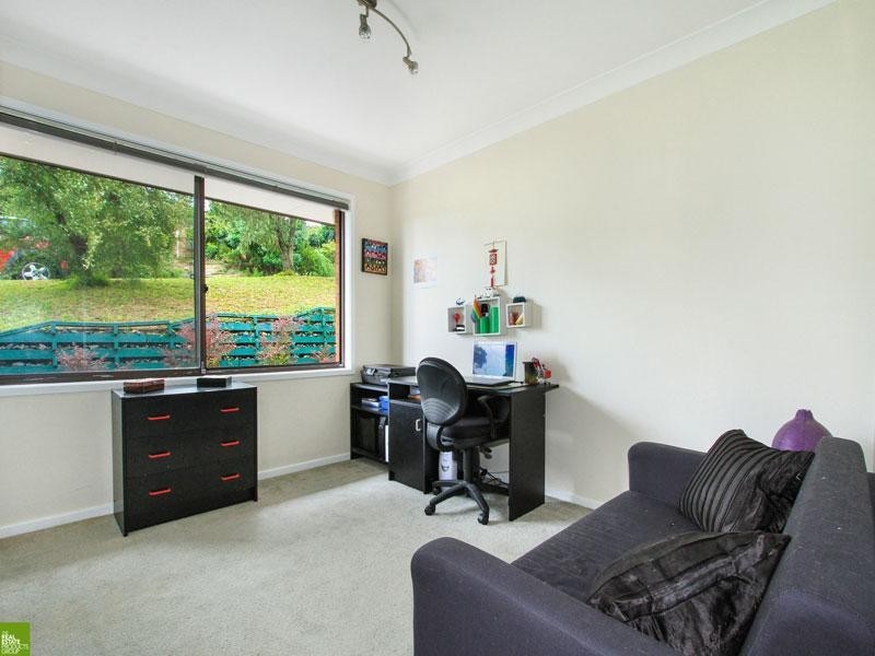 6 Telopea Place, Cordeaux Heights NSW 2526
