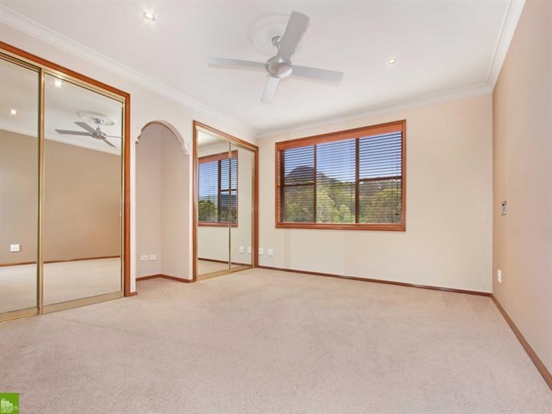 12 Koombala Grove, Cordeaux Heights NSW 2526