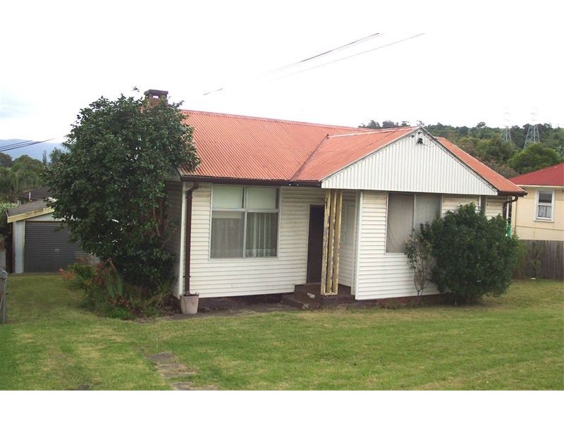 18 Cambridge Street, Berkeley NSW 2506