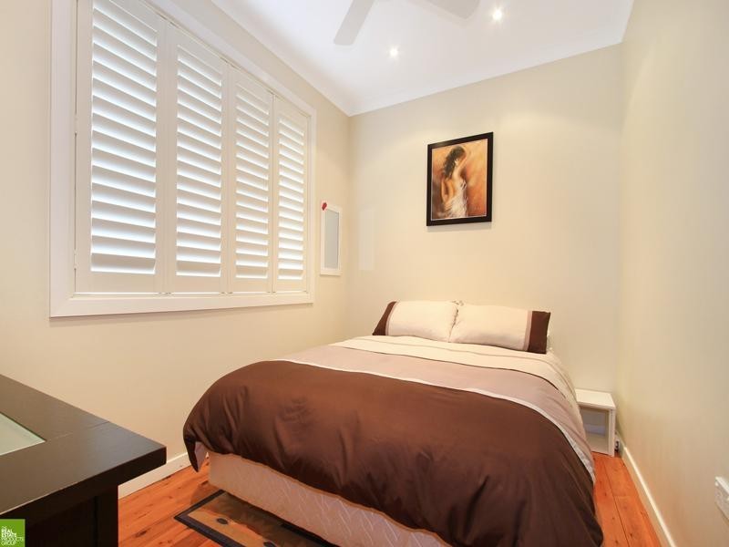 34 Cochrane Street, West Wollongong NSW 2500
